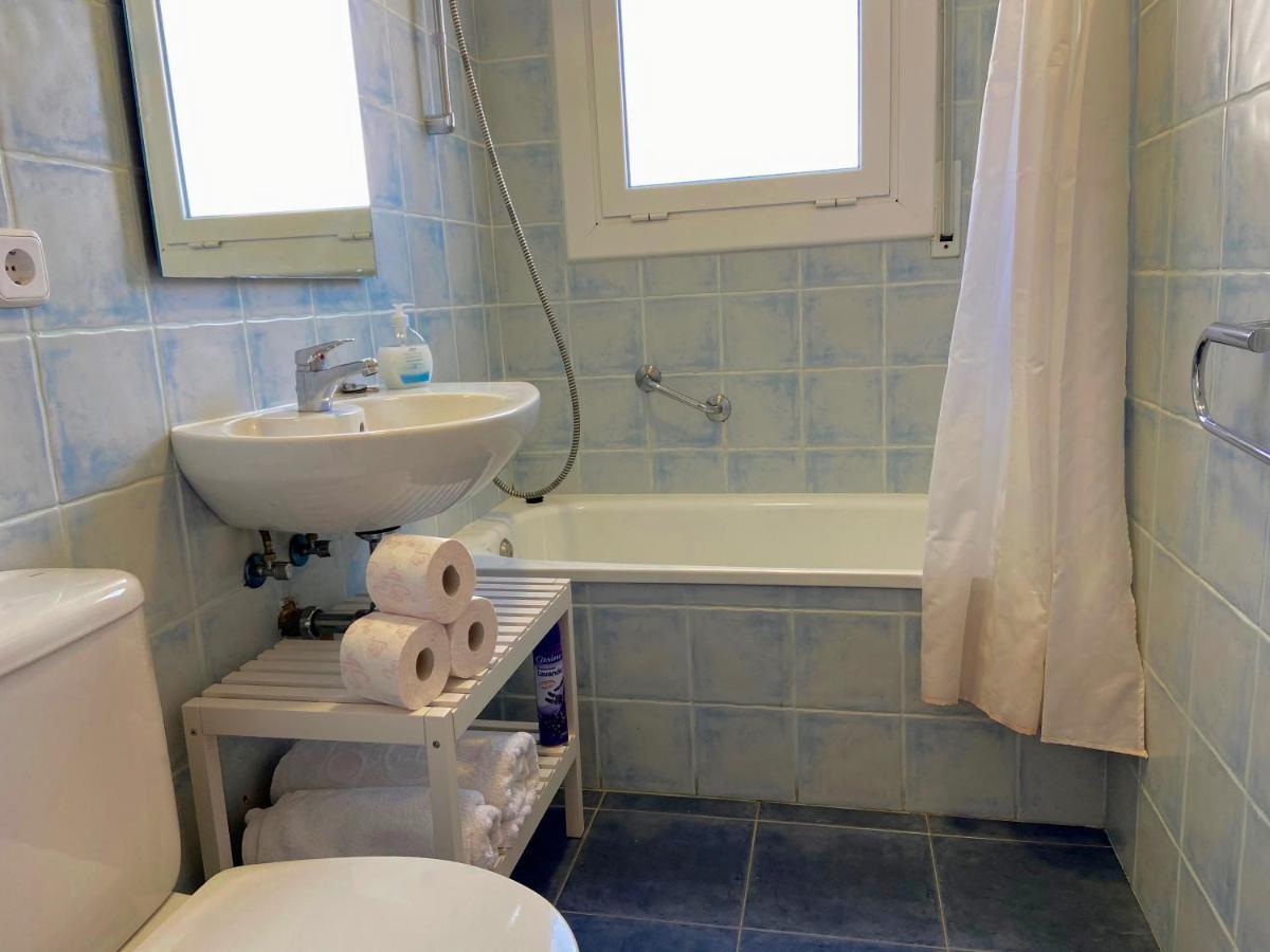 Apartamentos Aquarium. 150 Metros Playa. Росес Екстер'єр фото